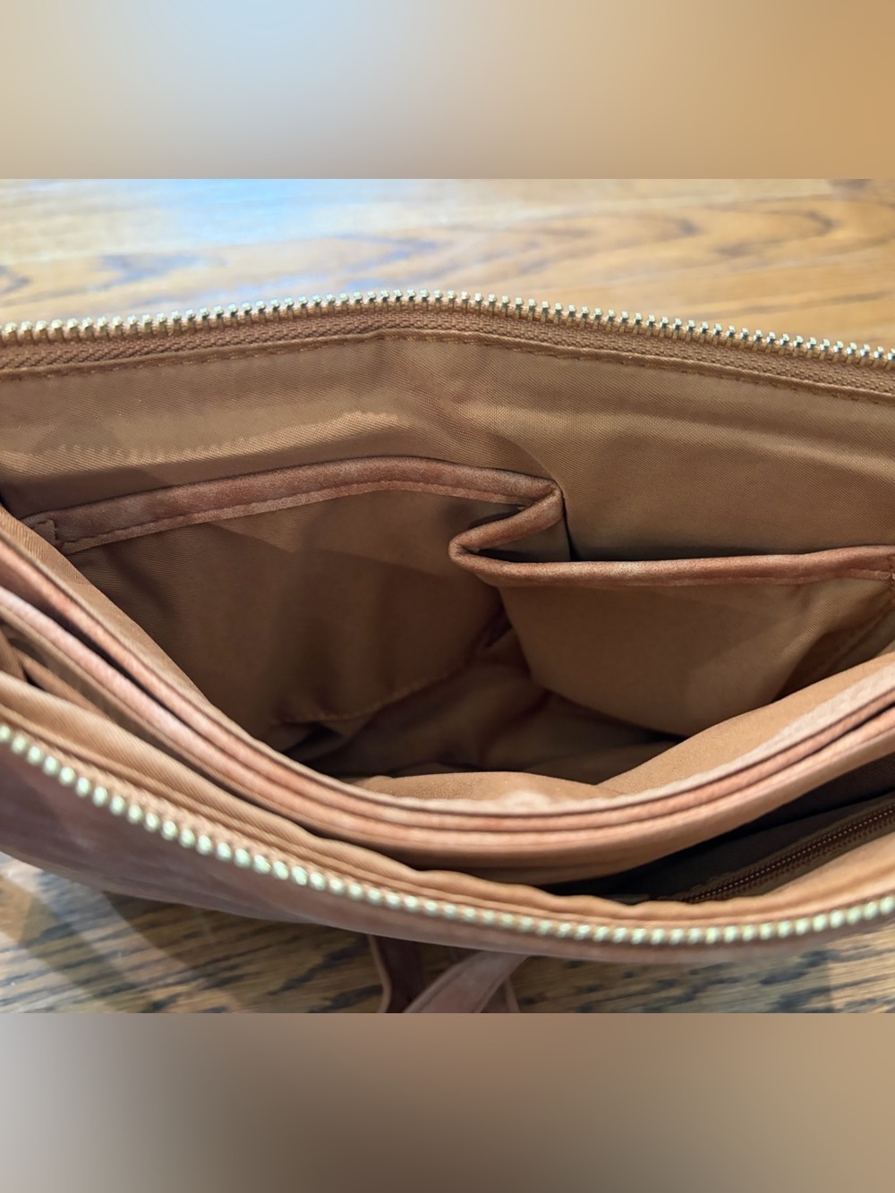 Free People Laurie Vegan Cognac Crossbody Bag Zip/Slit Pockets Adjustable Strap - Picture 7 of 10